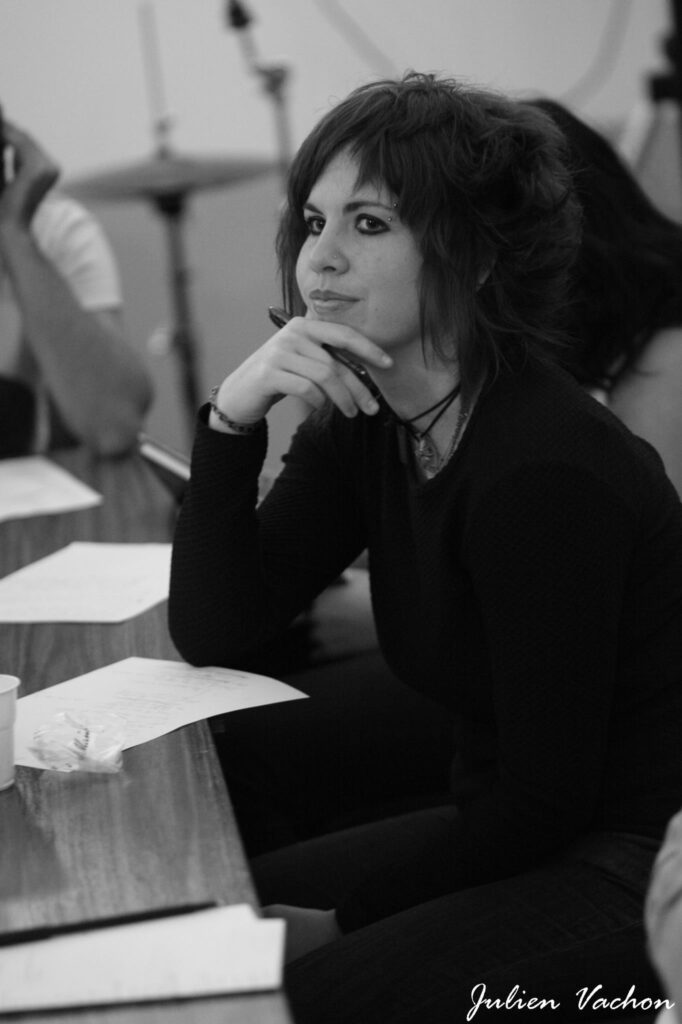 Émilie Marsh, artiste à l'atelier de Cédric