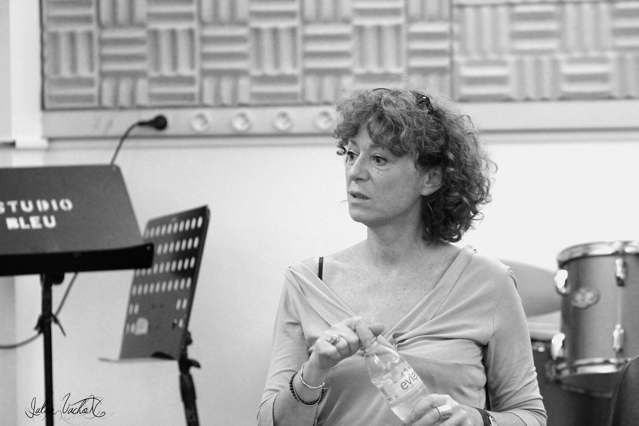 Laure Michelon, manageuse d’artistes, par L’Atelier de Cédric