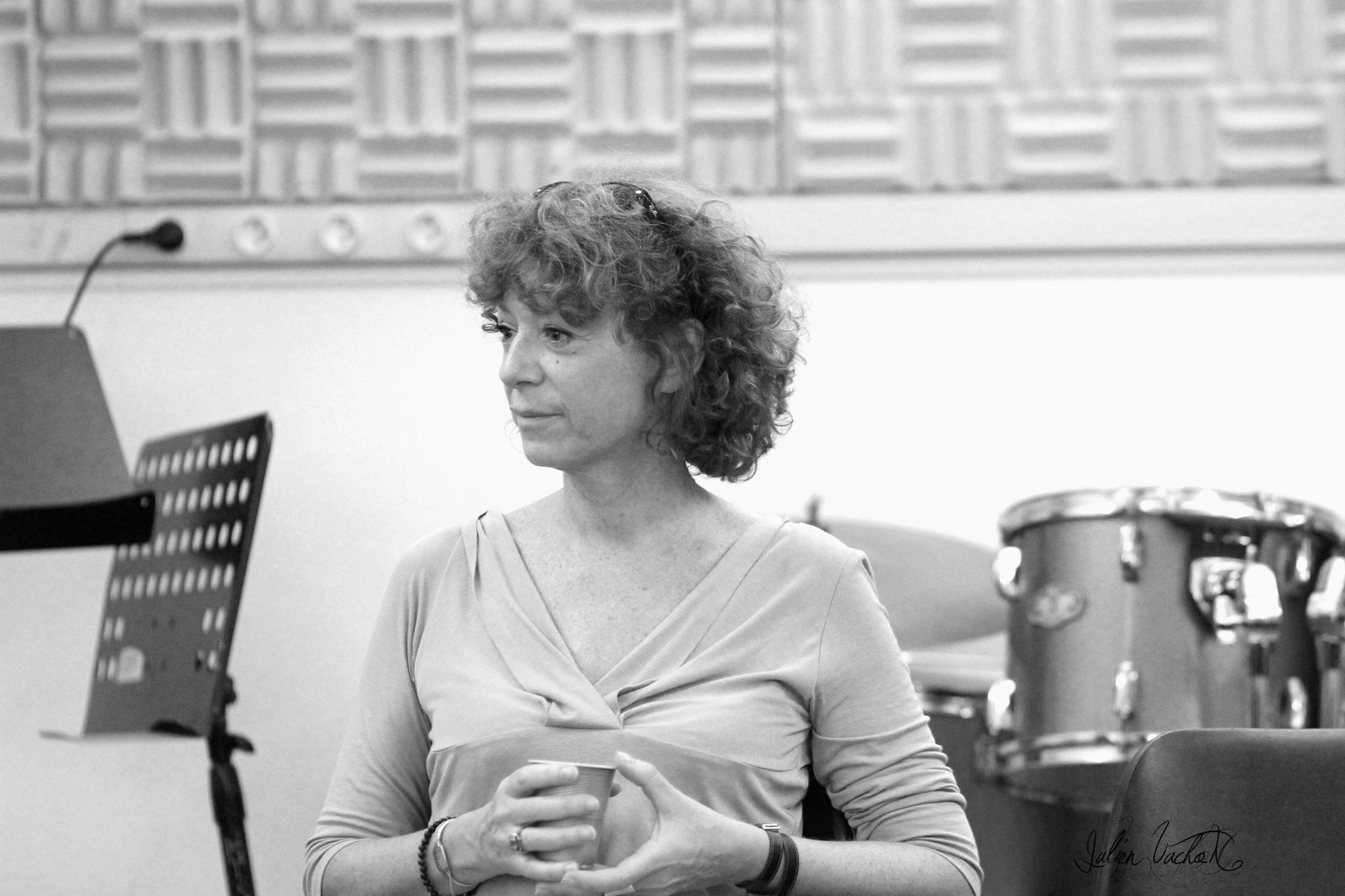 Laure Michelon, manageuse d’artistes, par L’Atelier de Cédric