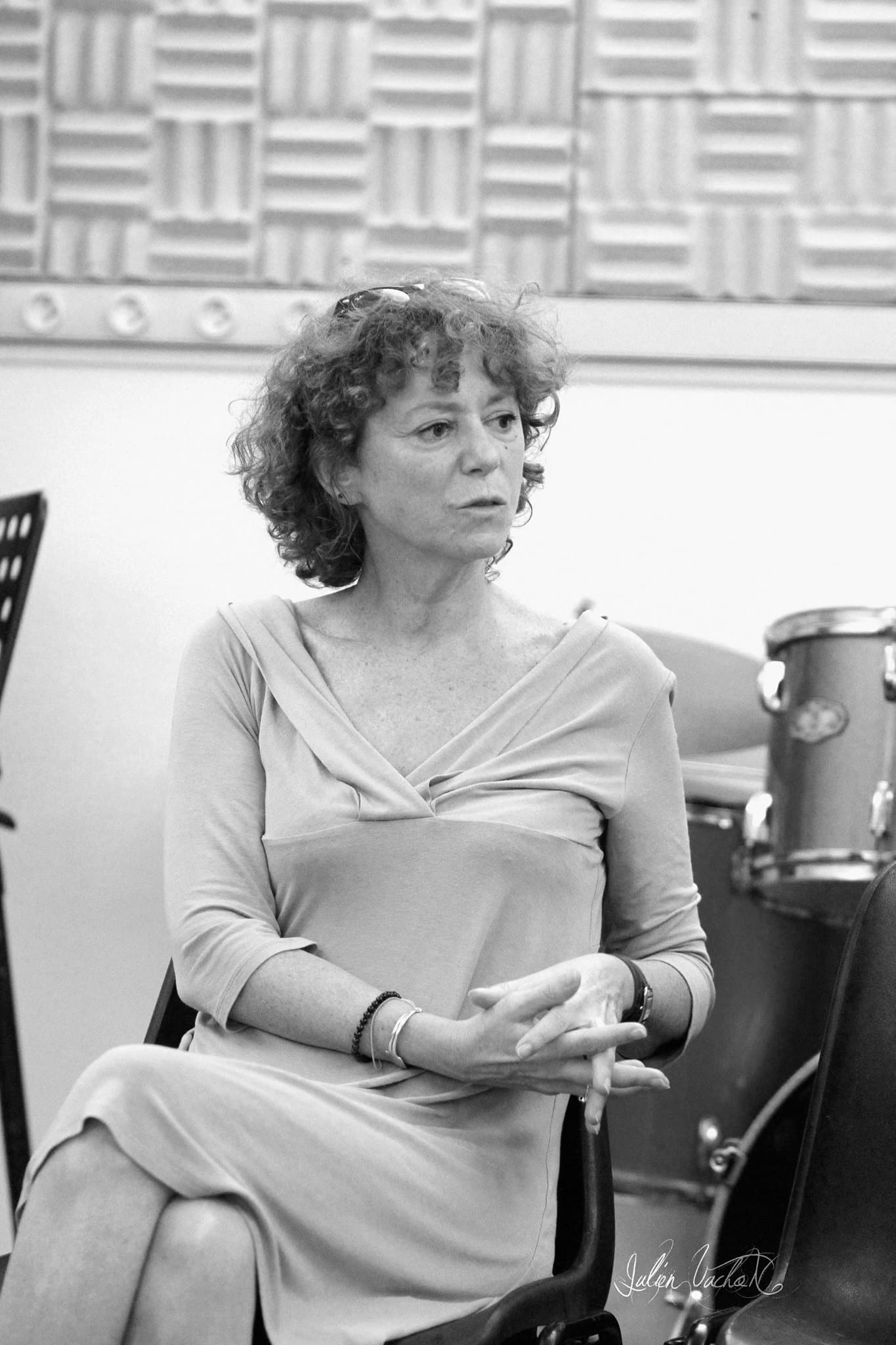 Laure Michelon, manageuse d’artistes, par L’Atelier de Cédric