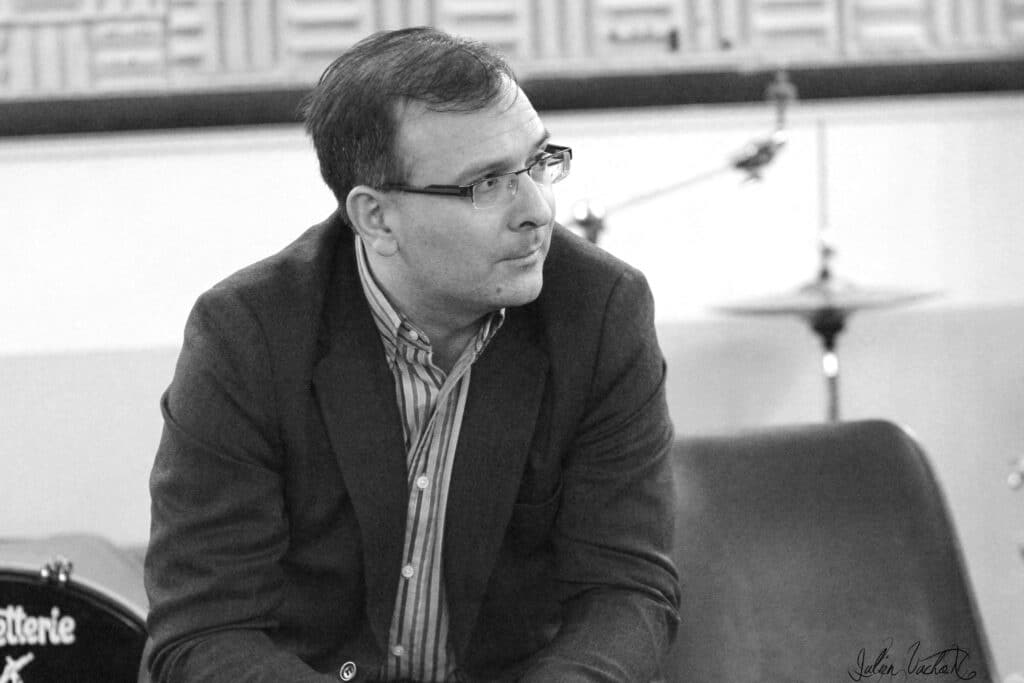 Jean-Noël Tronc, ancien directeur général de la SACEM, photographié pour L’Atelier de Cédric