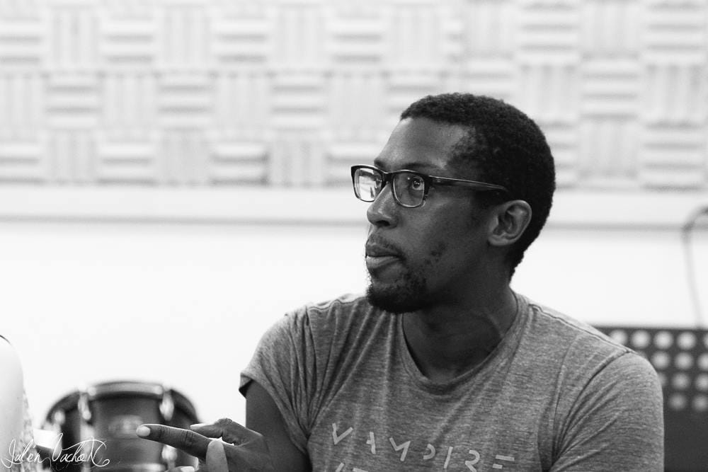 Jean-Philippe Aline, label manager de Beggars France, photographié pour L'Atelier de Cédric