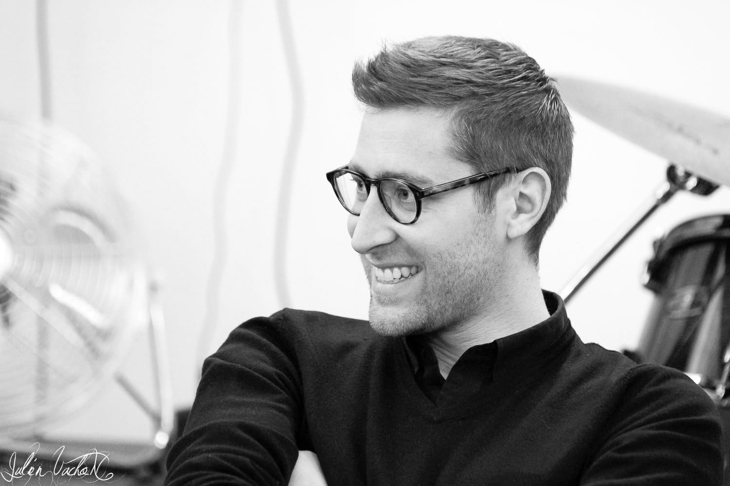 Jean-Michel Journet, manager d’artistes, par L’Atelier de Cédric