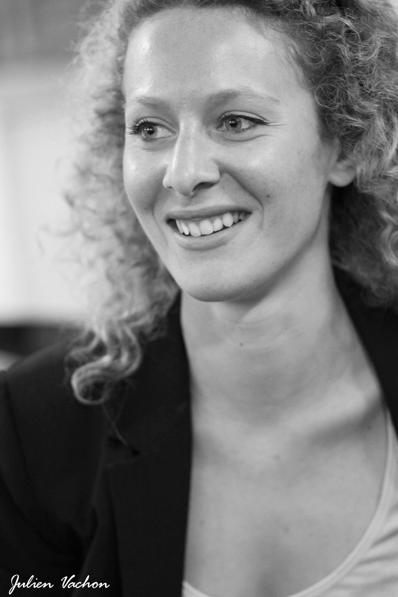 Marine de Montille, artiste à l’atelier de Cédric