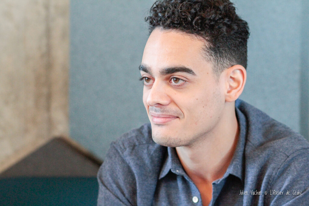 Amir Laïeb, producteur radio (Fun Radio, Follow Prod), photographié pour L'Atelier de Cédric