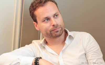 Mickael Dorian Amsalhem, animateur de la matinale de Chante France