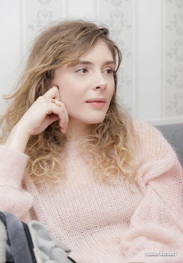 Angèle Hafliger-Brethes, attachée de presse chez Columbia Records, à l’Atelier de Cédric