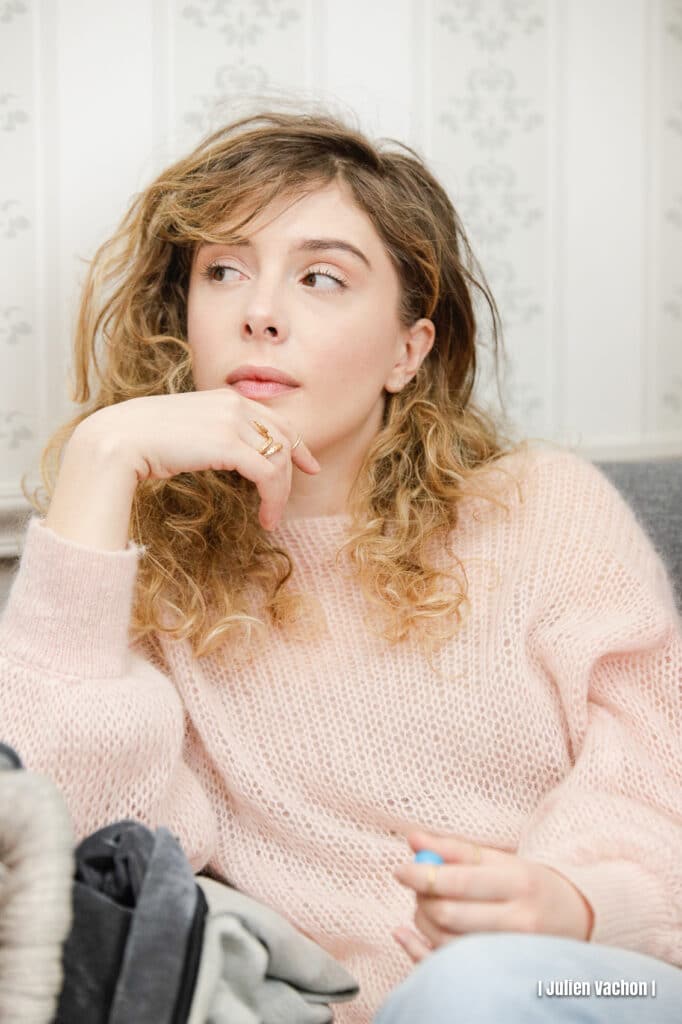 Angèle Hafliger-Brethes, attachée de presse chez Columbia Records, à l’Atelier de Cédric