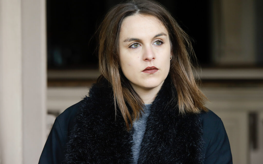 Romane Monnier, attachée de presse musicale et cofondatrice de Chaussettes Claquées