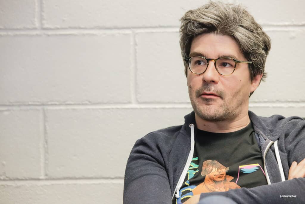 Basile Farkas, journaliste et critique musical à Rock&Folk, photographié pour L’Atelier de Cédric