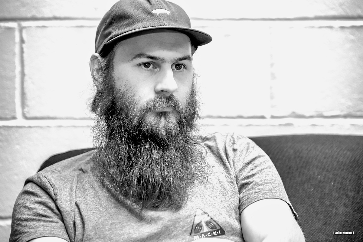 Edouard Rondeau, marketing manager, photographié pour L’Atelier de Cédric chez Believe Music France
