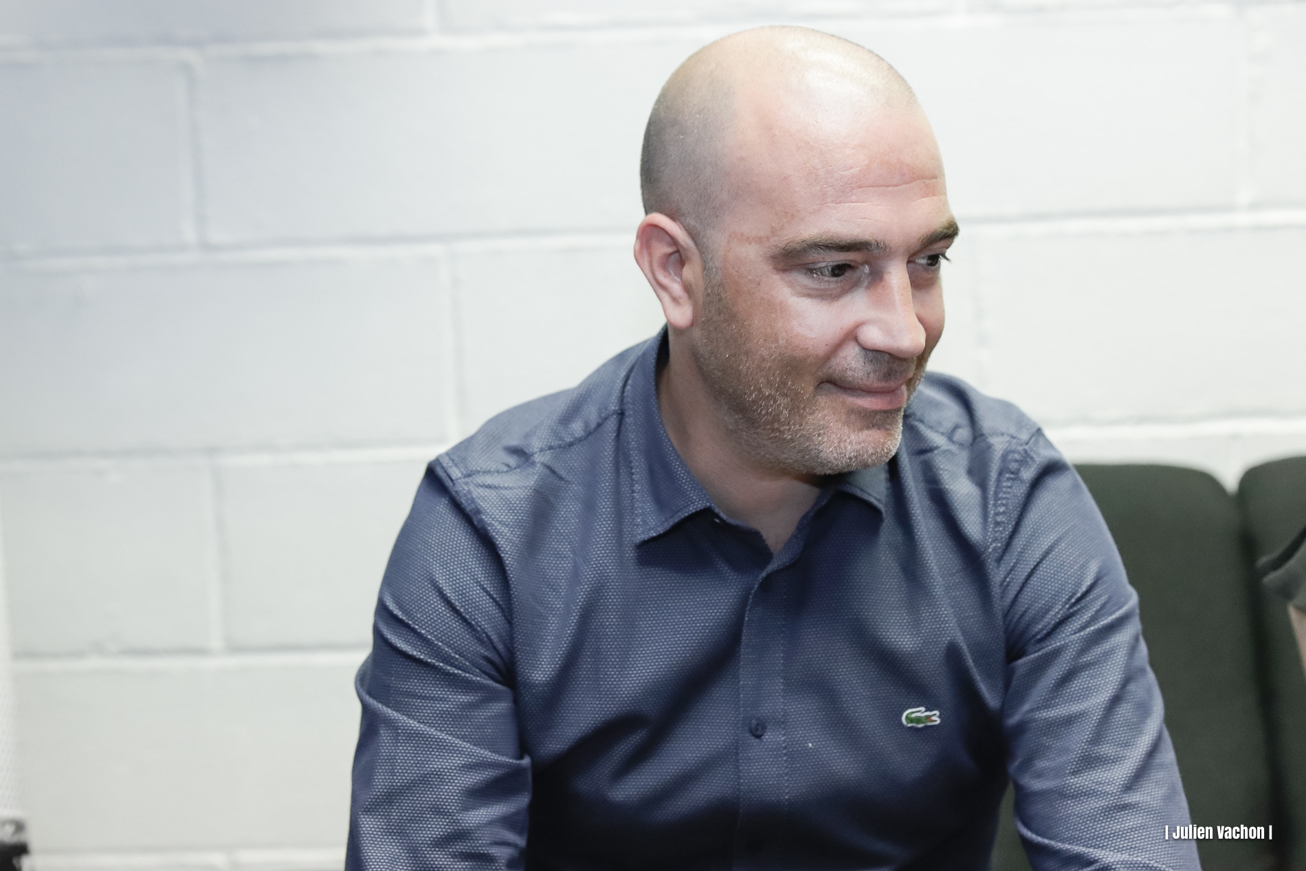 Sergio Marigomez, chef de projet playlists What the France (Bureau Export / CNM), photographié pour L’Atelier de Cédric chez Believe Music France