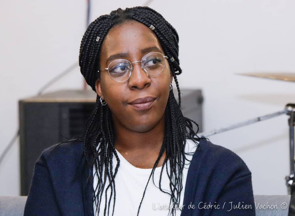 Faustine Ndengeye, management d’artistes, à L’Atelier de Cédric