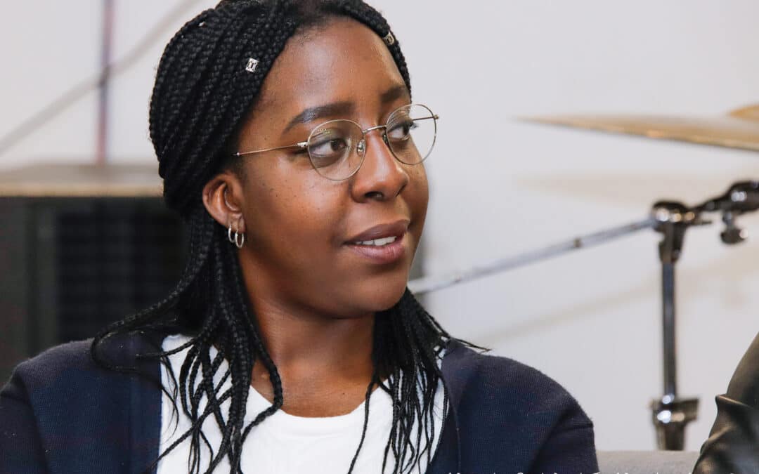 L&rsquo;Atelier de Cédric @ Studio Bleu avec Faustine Ndengeye – Project manager & Artists management