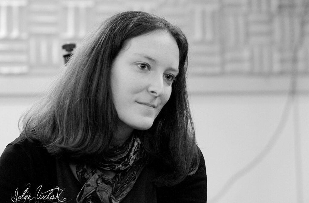 Audrey Vauvilliers, label Columbia (Sony Music France), photographiée pour L’Atelier de Cédric