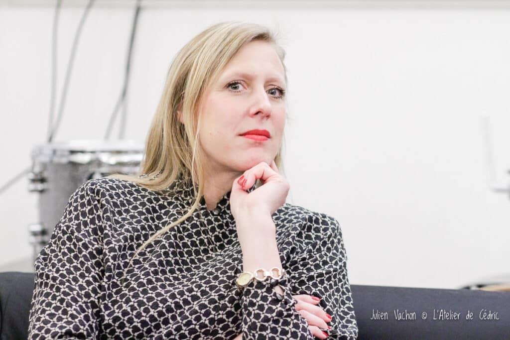 Julie Hardouin, ex-directrice artistique du Batofar, photographiée pour L'Atelier de Cédric