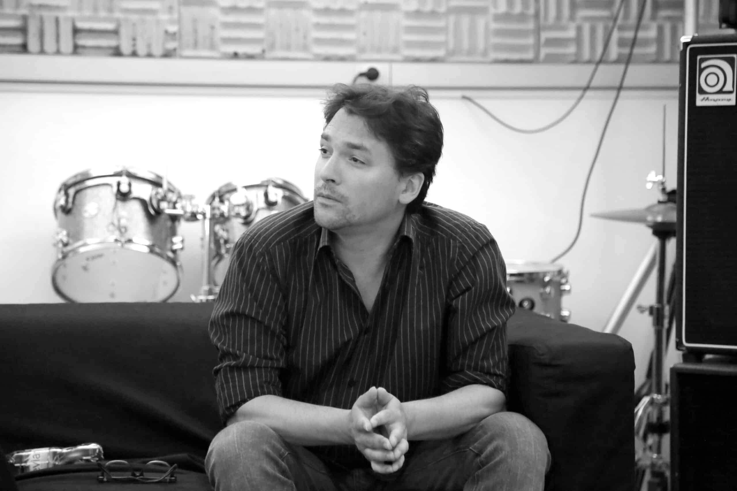 Julien Pion, ancien directeur de la Férarock, photographié pour L'Atelier de Cédric