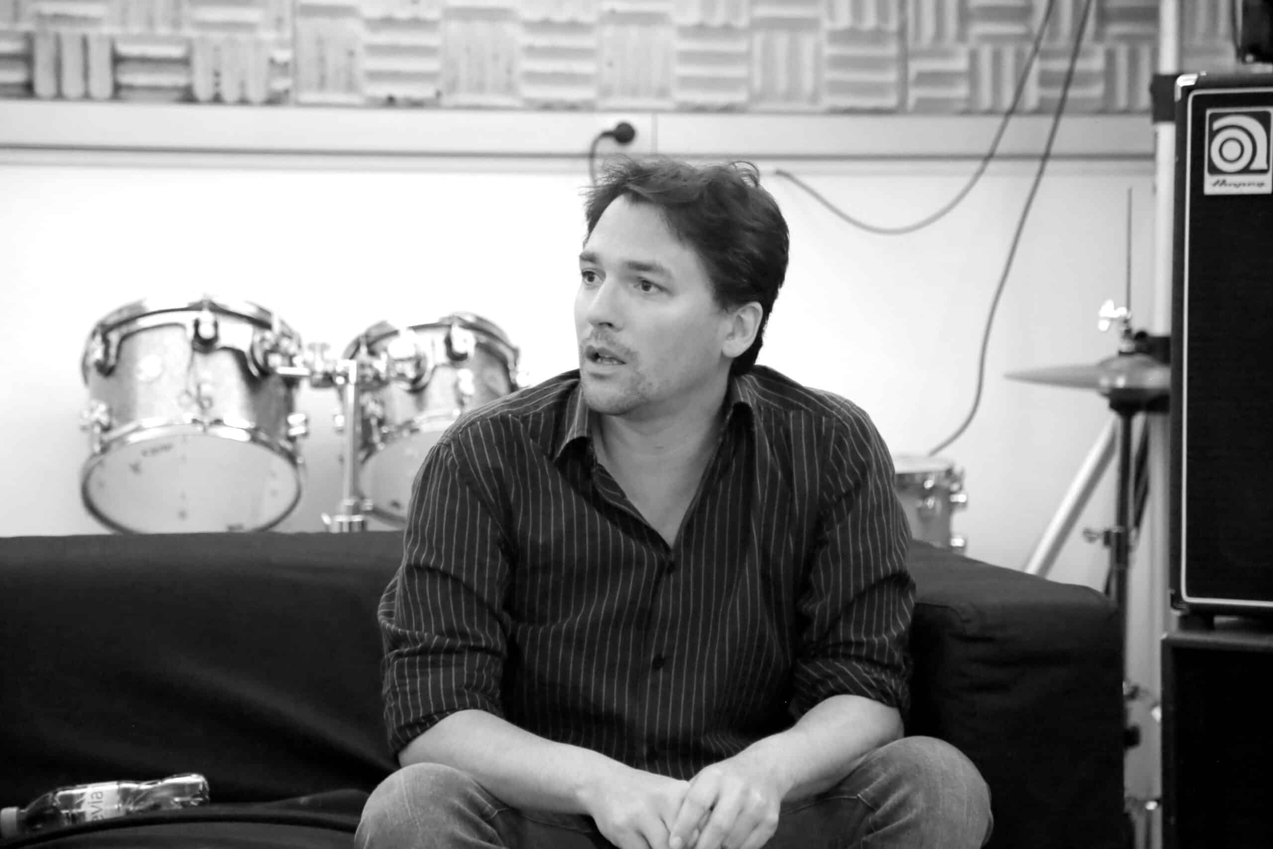 Julien Pion, ancien directeur de la Férarock, photographié pour L'Atelier de Cédric